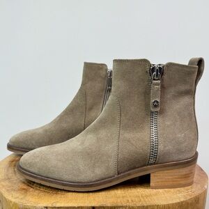 Aquatalia Suede Ankle Boots - Taupe size 6